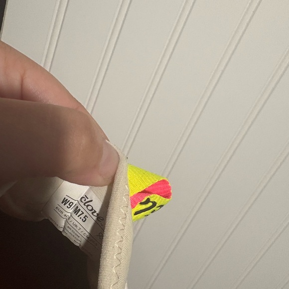 Stylish Cream and Pink Women's Clove Nursing  Sneakers| Size 9 - Picture 6 of 6